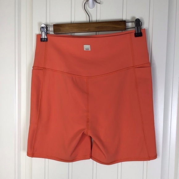 Vuori Studio Pocket Short in Grapefruit. - Picture 4 of 4